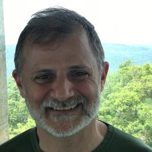 Meet your Posher, Gerardo